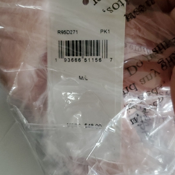 Splendid Faux Fur Slippers NWT's Size M-L - Picture 5 of 7